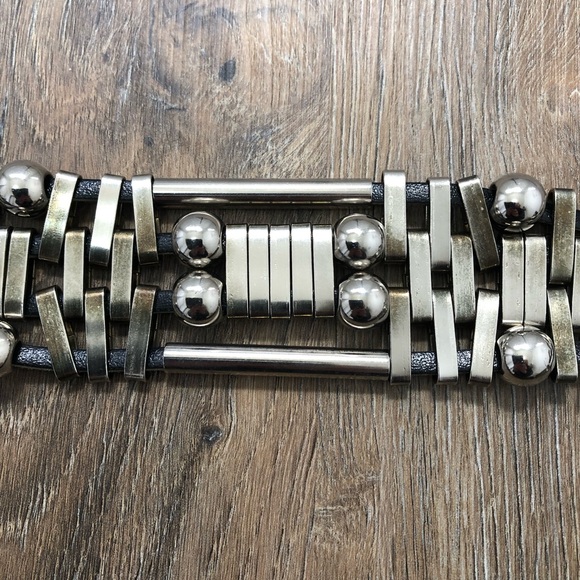 Vintage Black Leather Belt - Picture 7 of 17